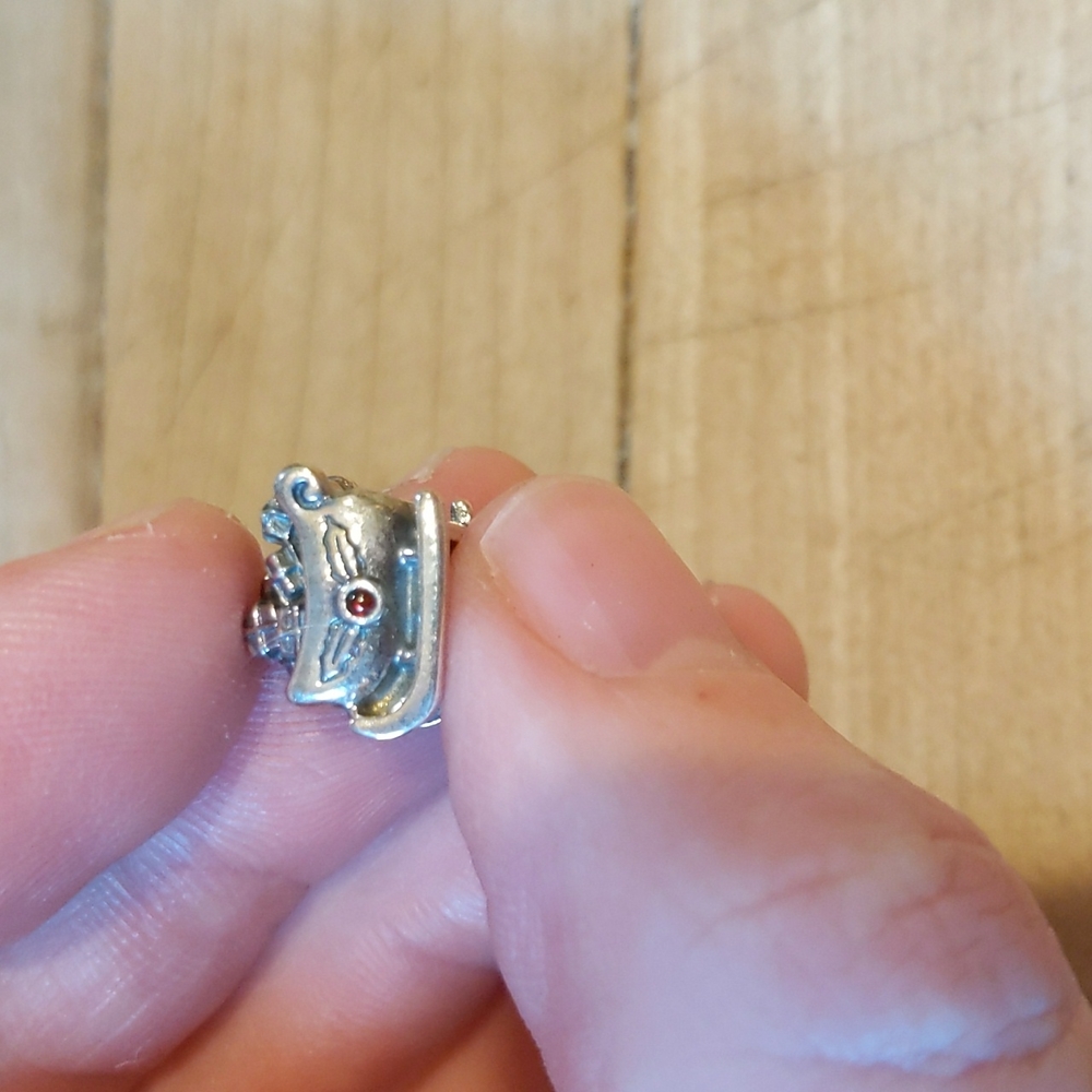 Pandora Sleigh